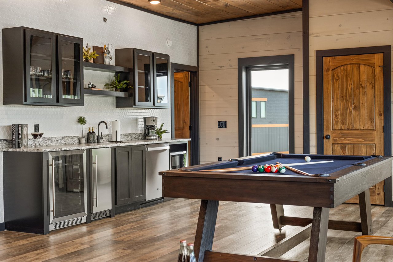 1362 Rambling Creek Way