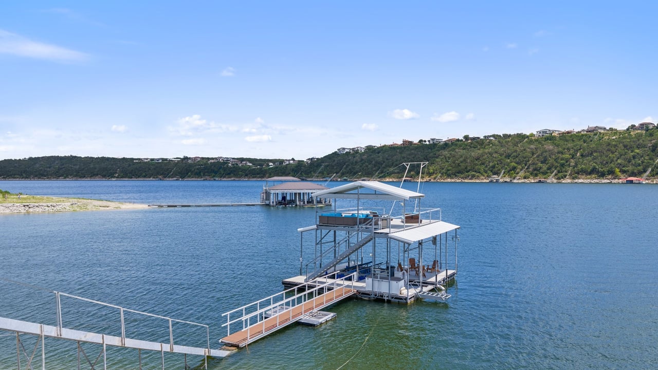 1209 Edgewater Drive
