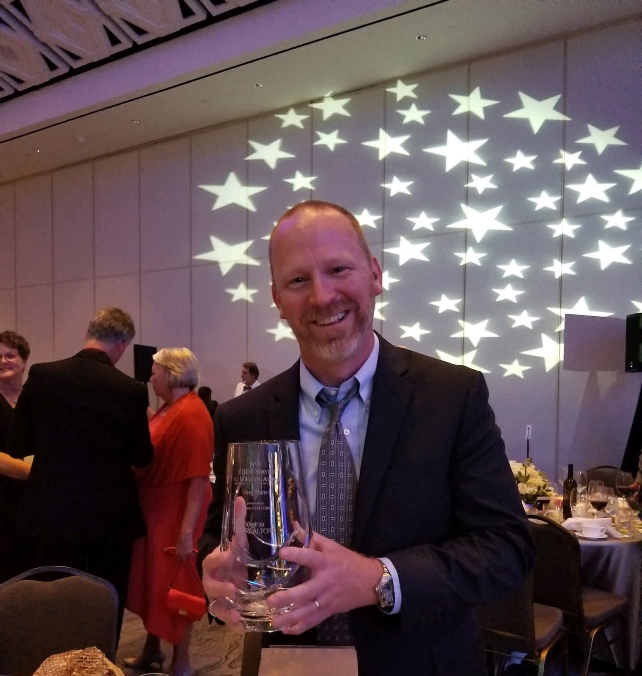 Nest Broker Greg Slater Receives Service to Virginia Award