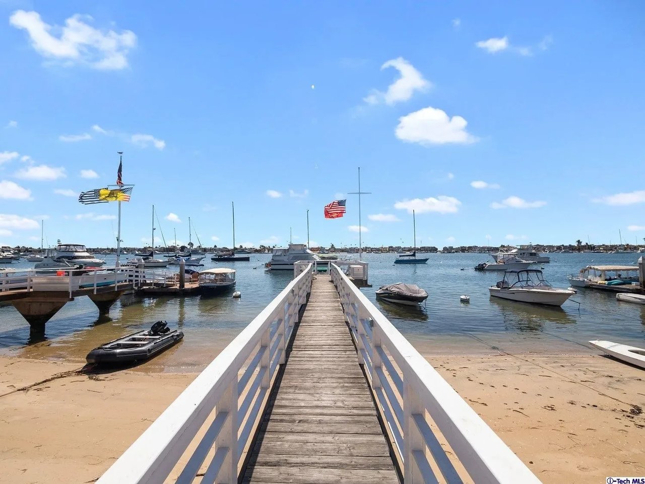 1202 S Bay Front