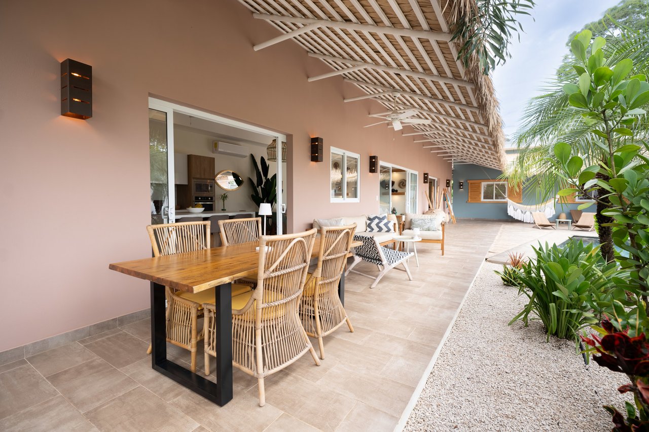 Tropical Gated Family Villa, Tamarindo, Guanacaste