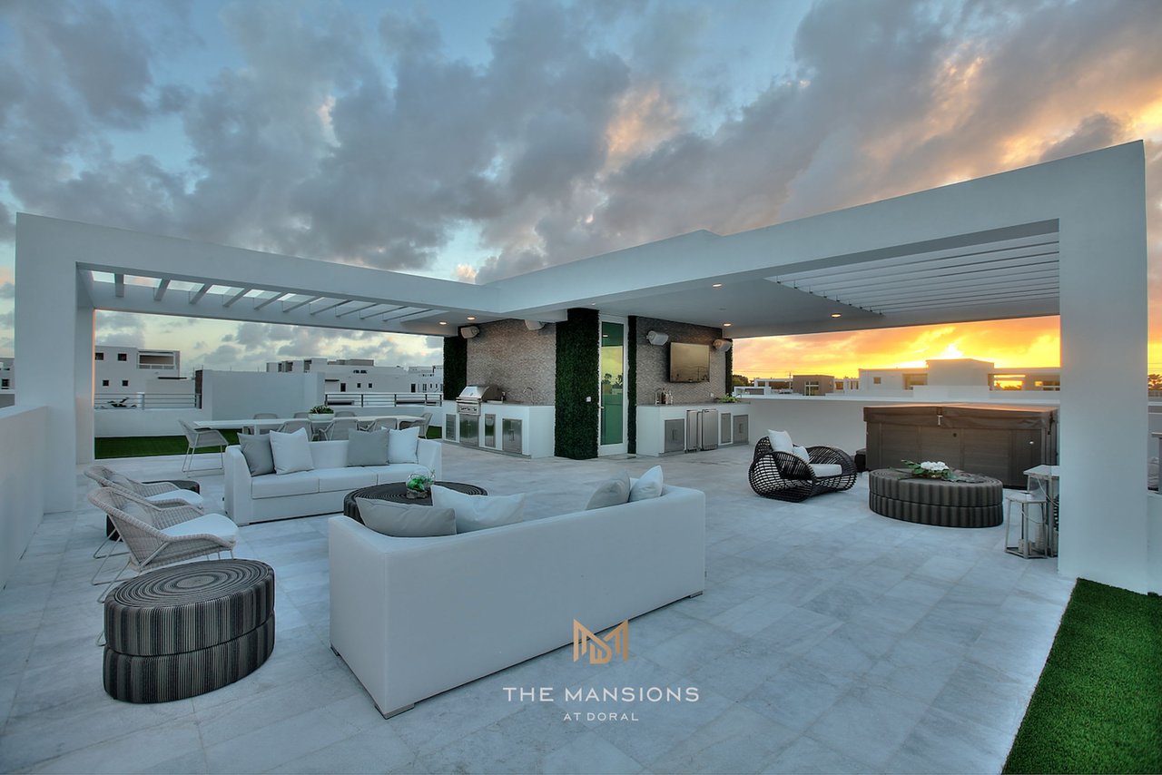 Mansions at Doral