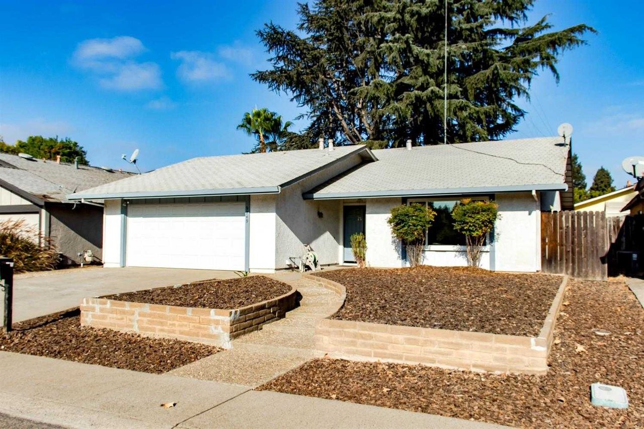 9249 Vancouver Drive