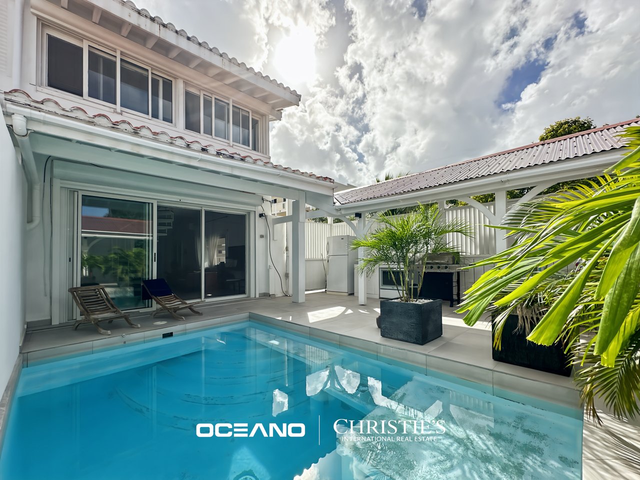 POINT PIROUETTE – 2-Bedroom Townhouse with Private Pool