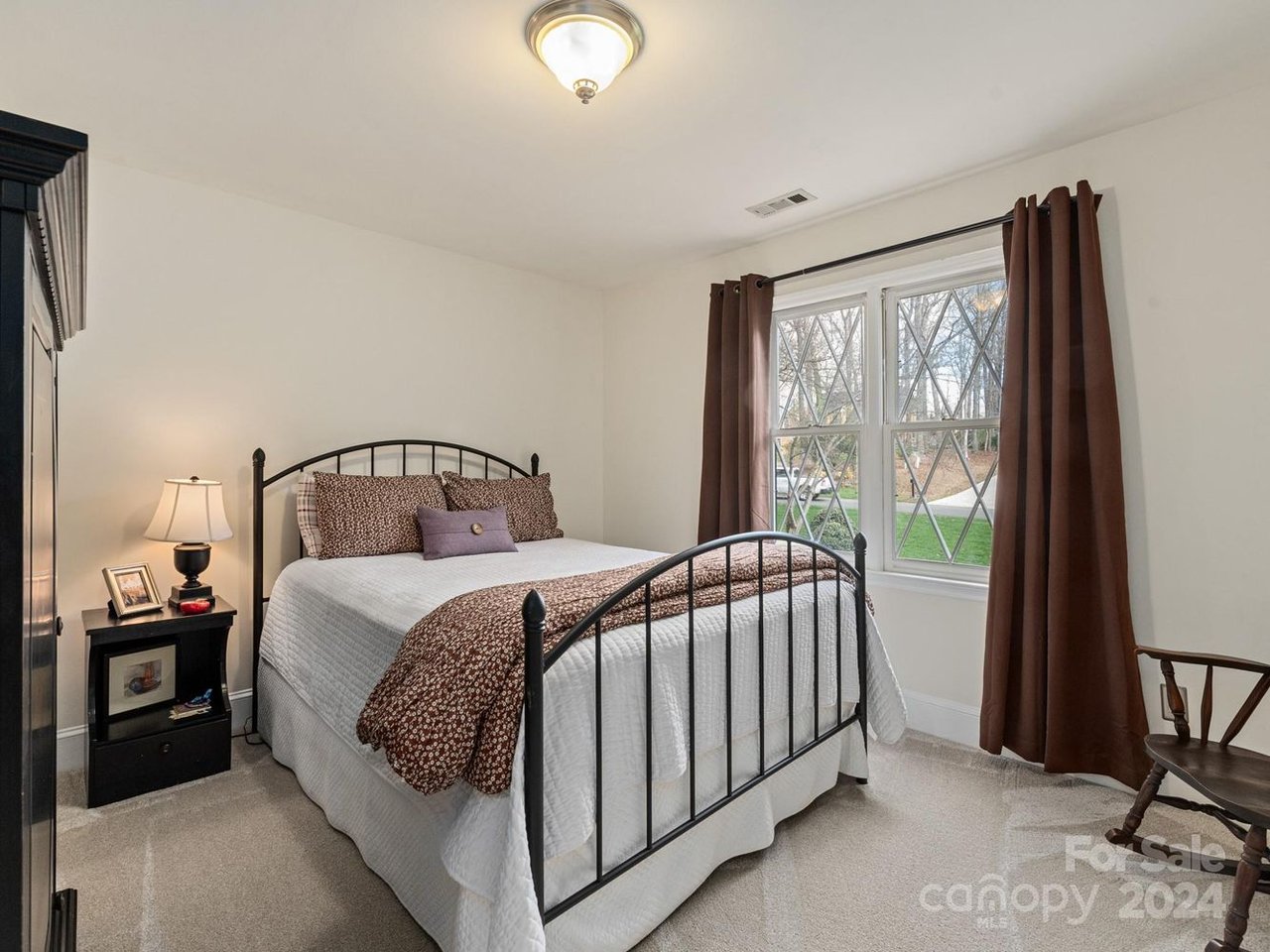 2324 Wedgewood Dr