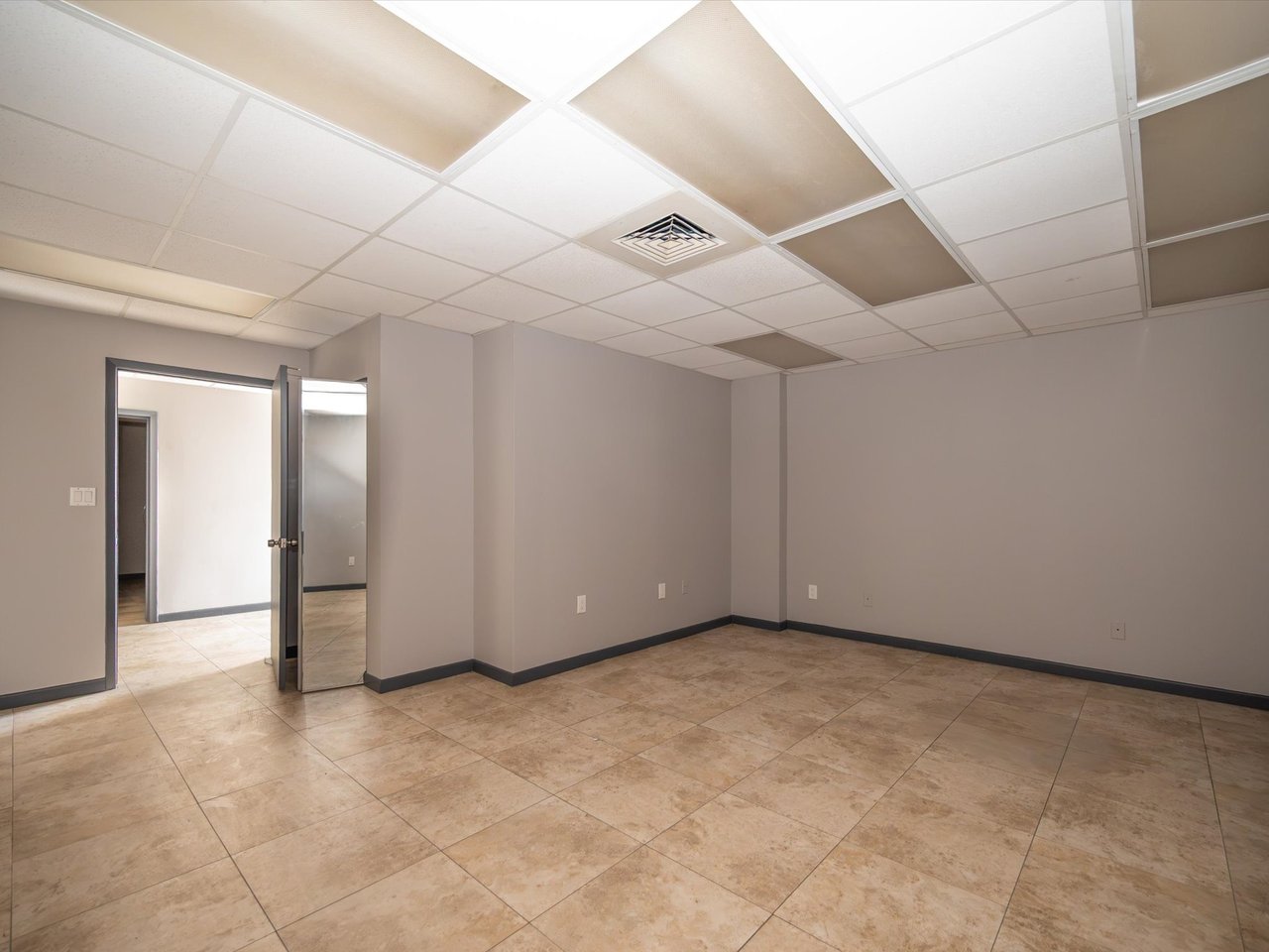 Just Listed: 7,800 Square Foot Industrial Warehouse in Hialeah