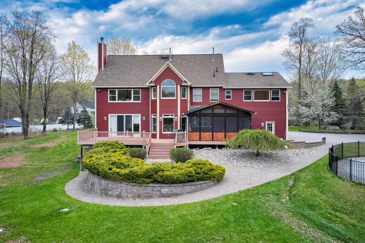 Bellefontaine at 14 Stonewall Court — A Premier Hudson Valley Estate