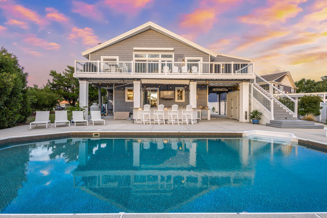 Sandbridge Shores