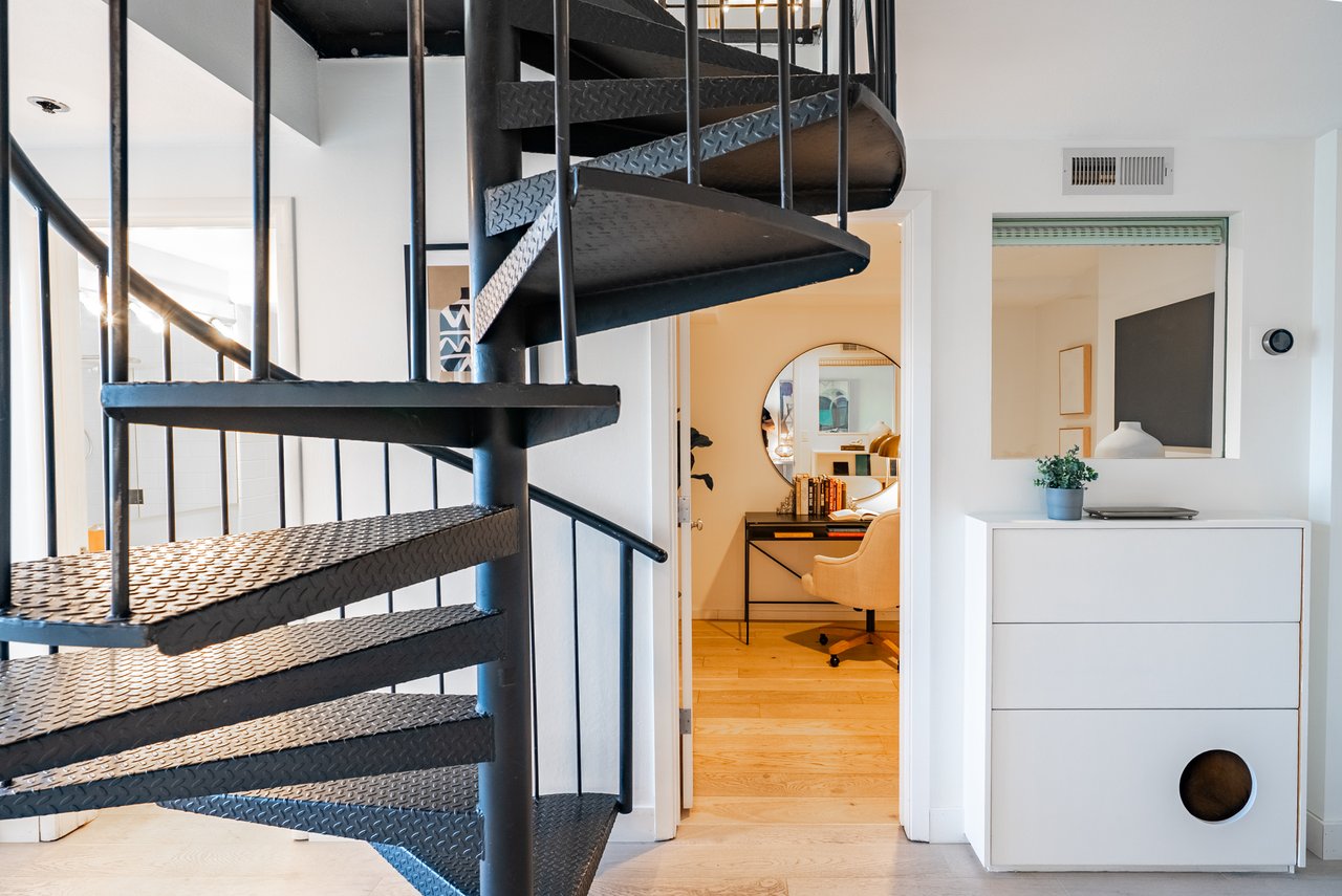 2301 Harrison St #203