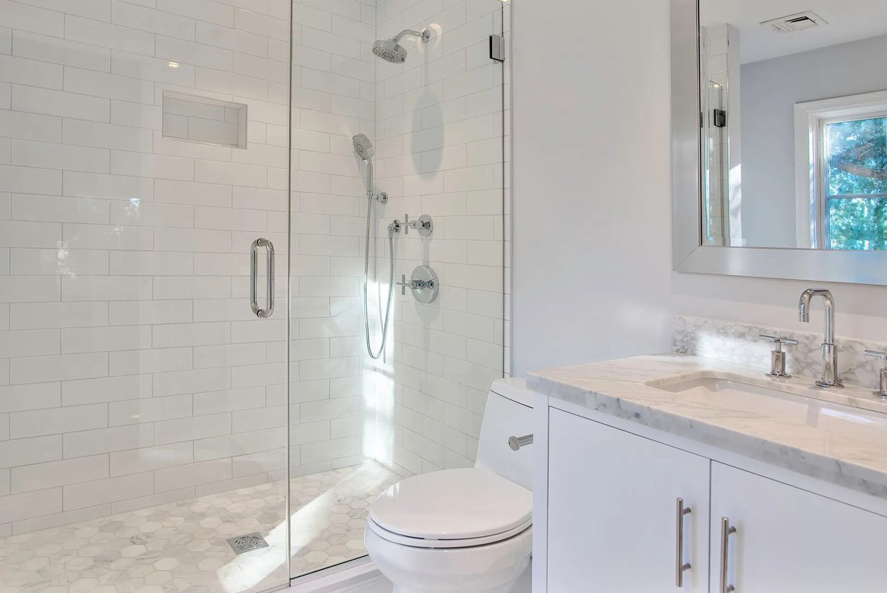 Southampton Village Summer Rental with Tennis / Pool