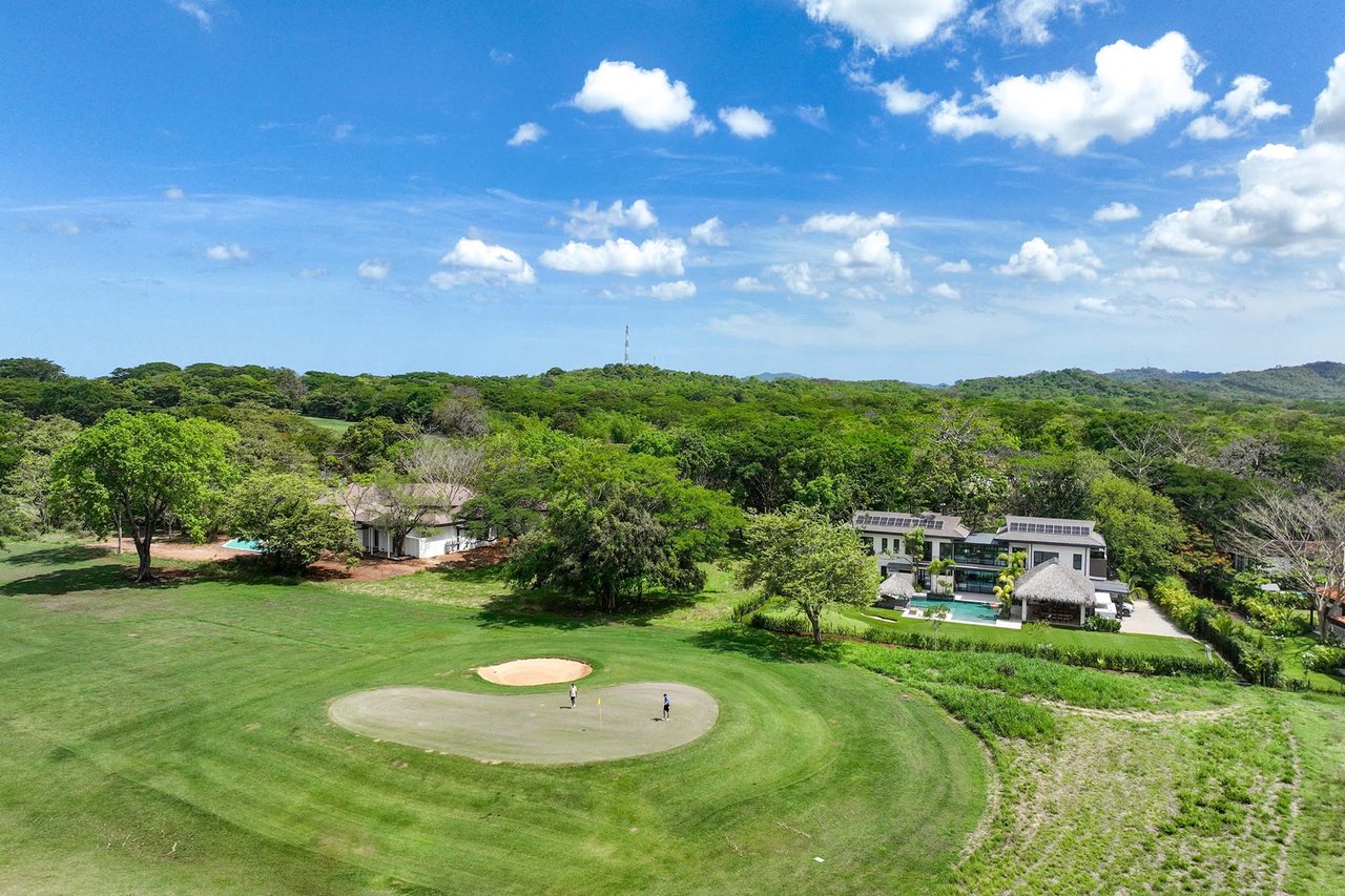 Rare Golf Front Estate Parcel | No HOA | 5,000m² in Hacienda Pinilla