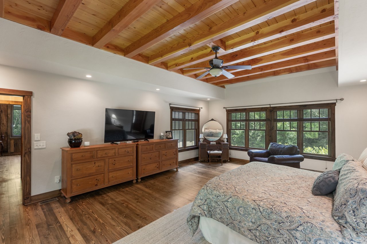 529 Holt Circle