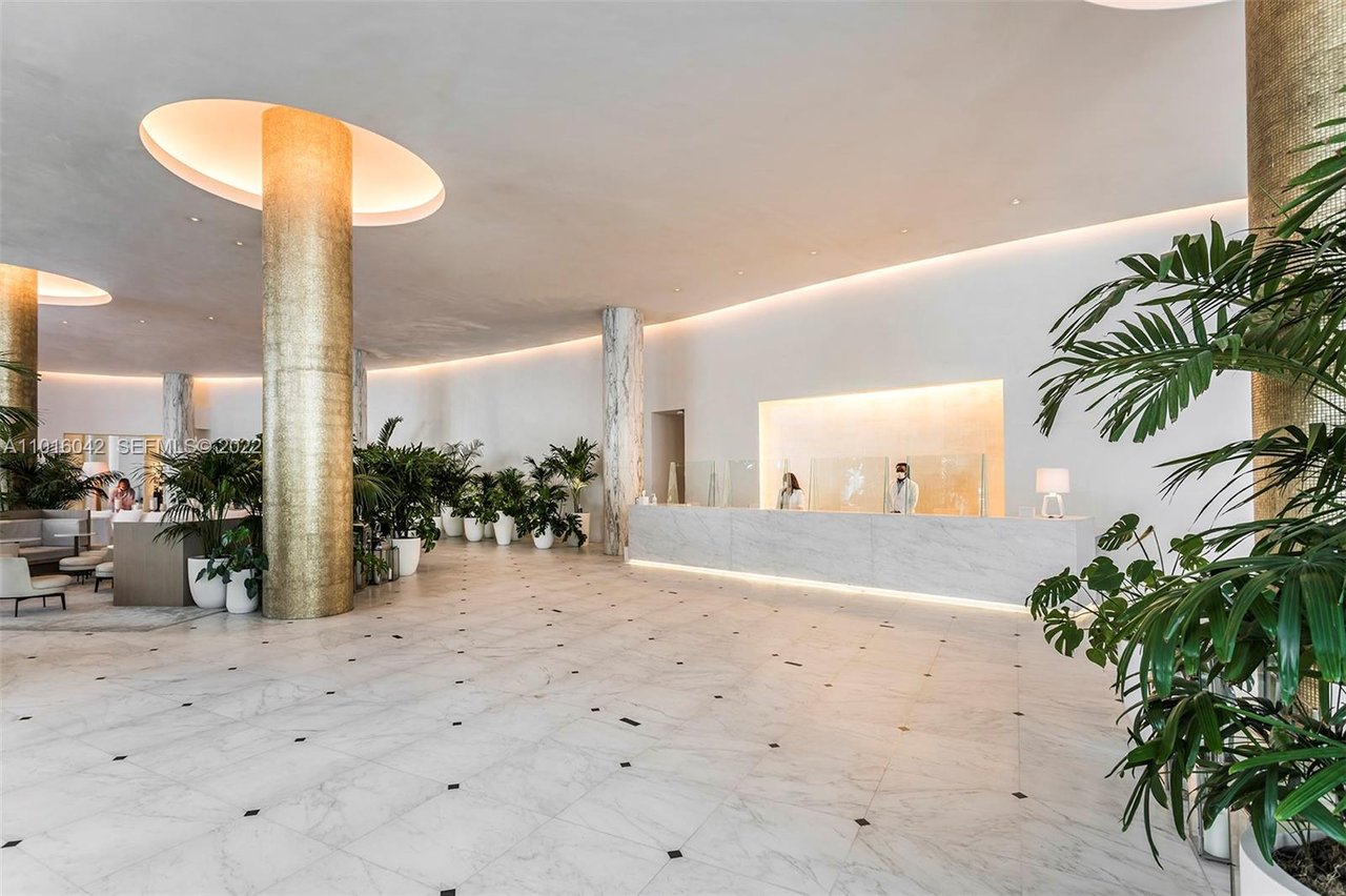 2901 Collins Ave, #901