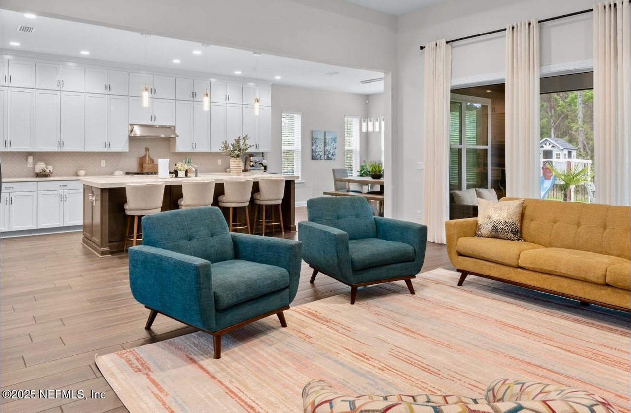 462 HILLENDALE Circle, St. Johns