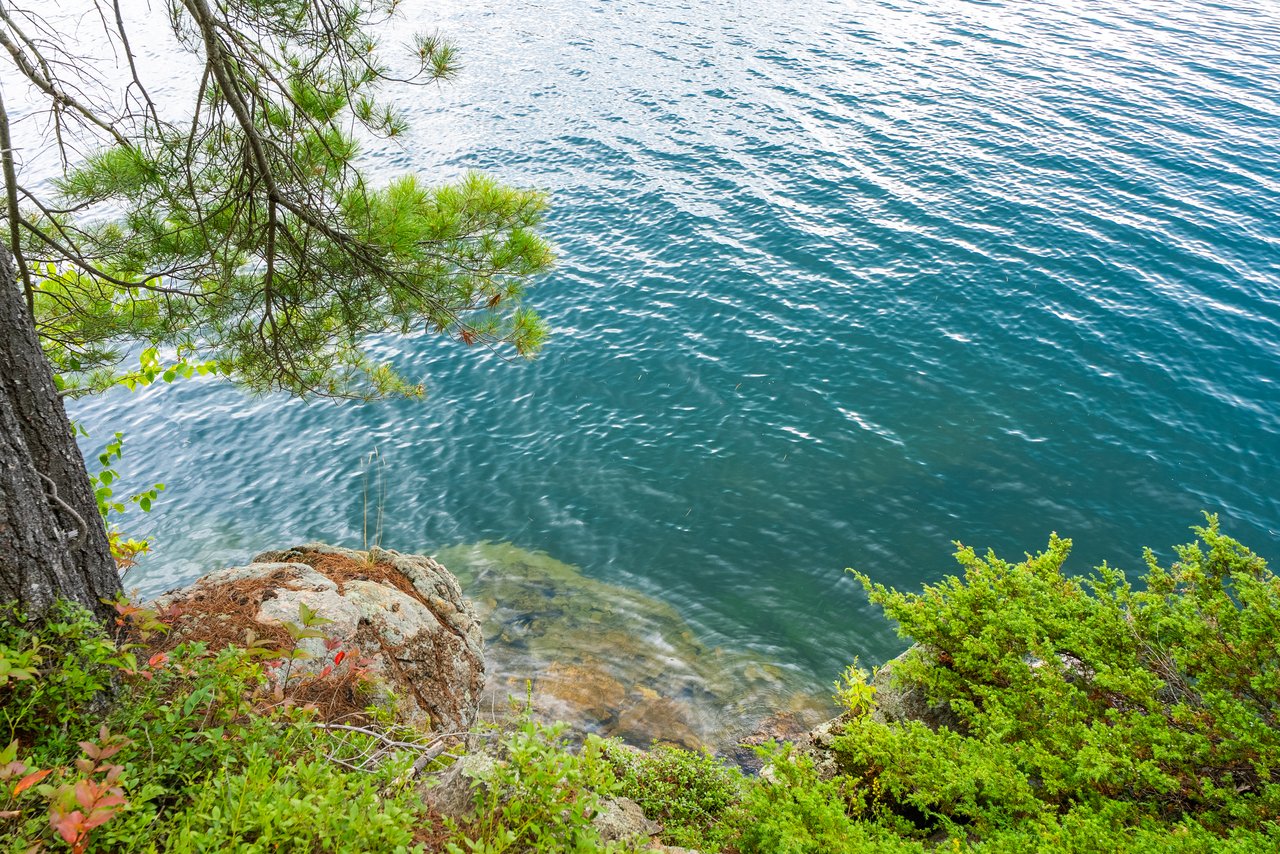 Skeleton Lake