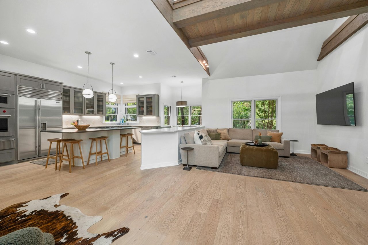 2928 Chatelaine Drive