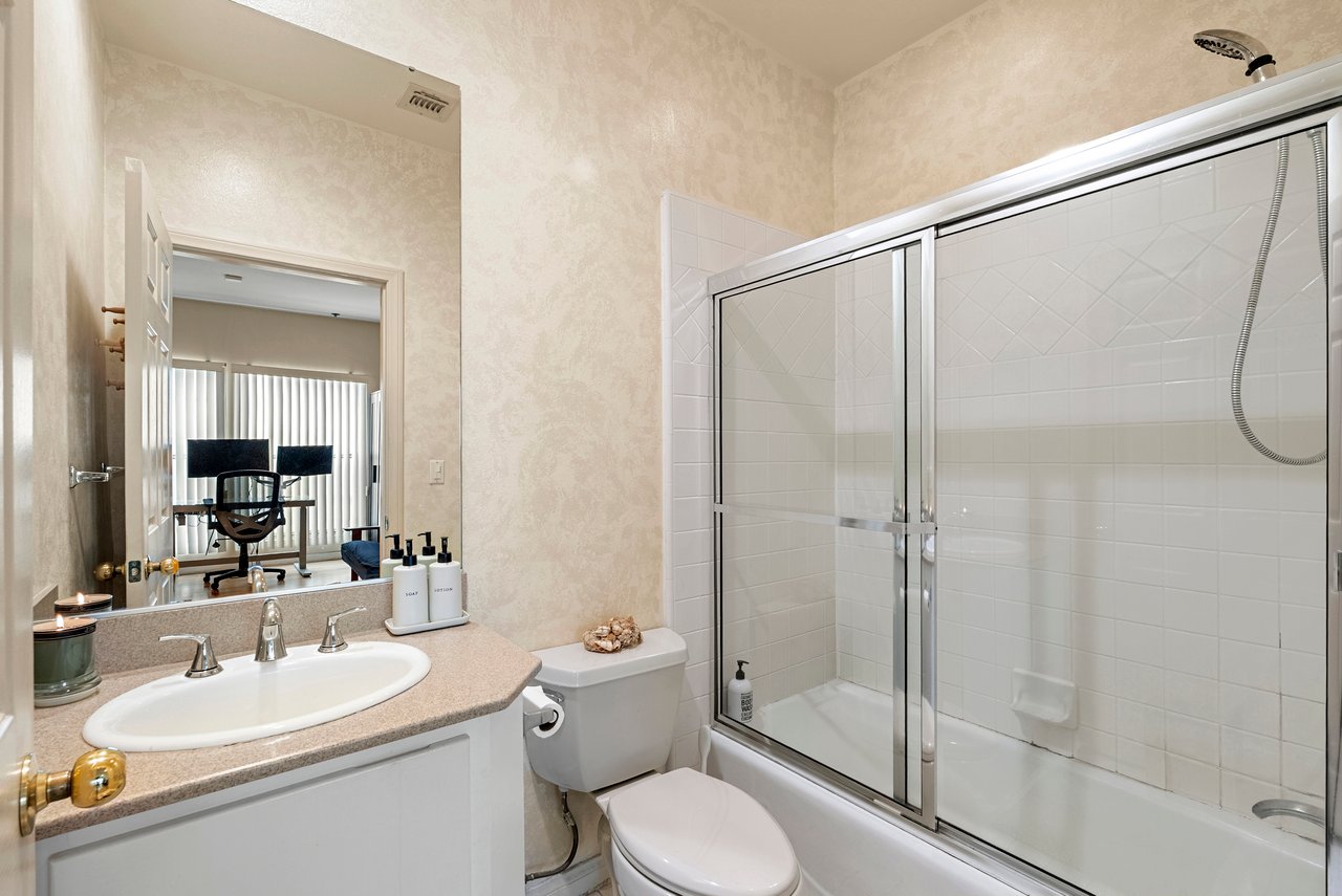 12011 Goshen Ave Unit: 102