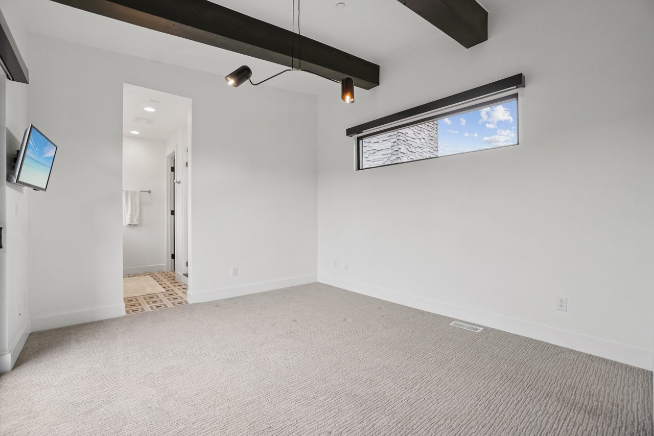 6768 Golden Bear Loop