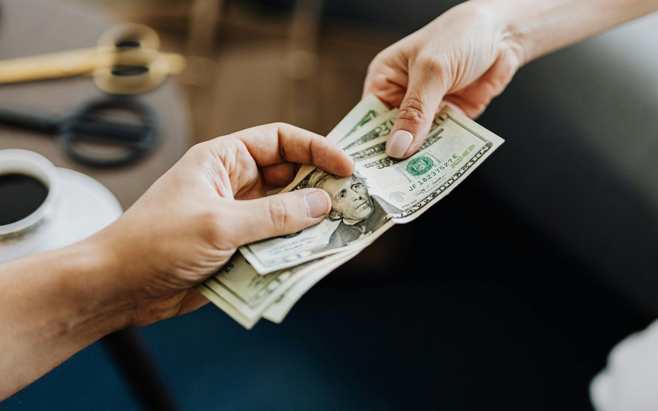 The Ins and Outs of Giving or Receiving Down Payment Gifts