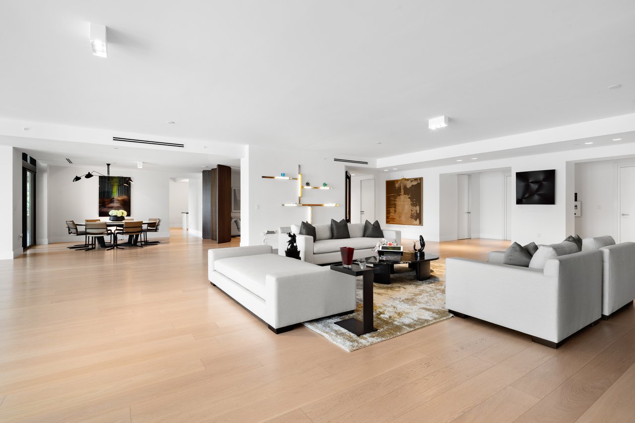 Palazzo Del Sol 7025