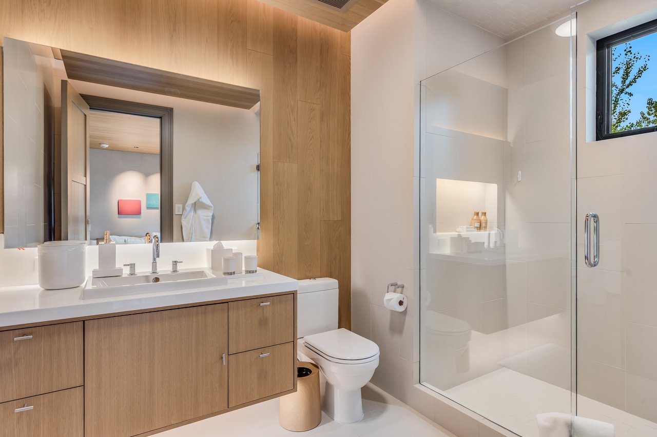 Edgewood Lane Masterpiece