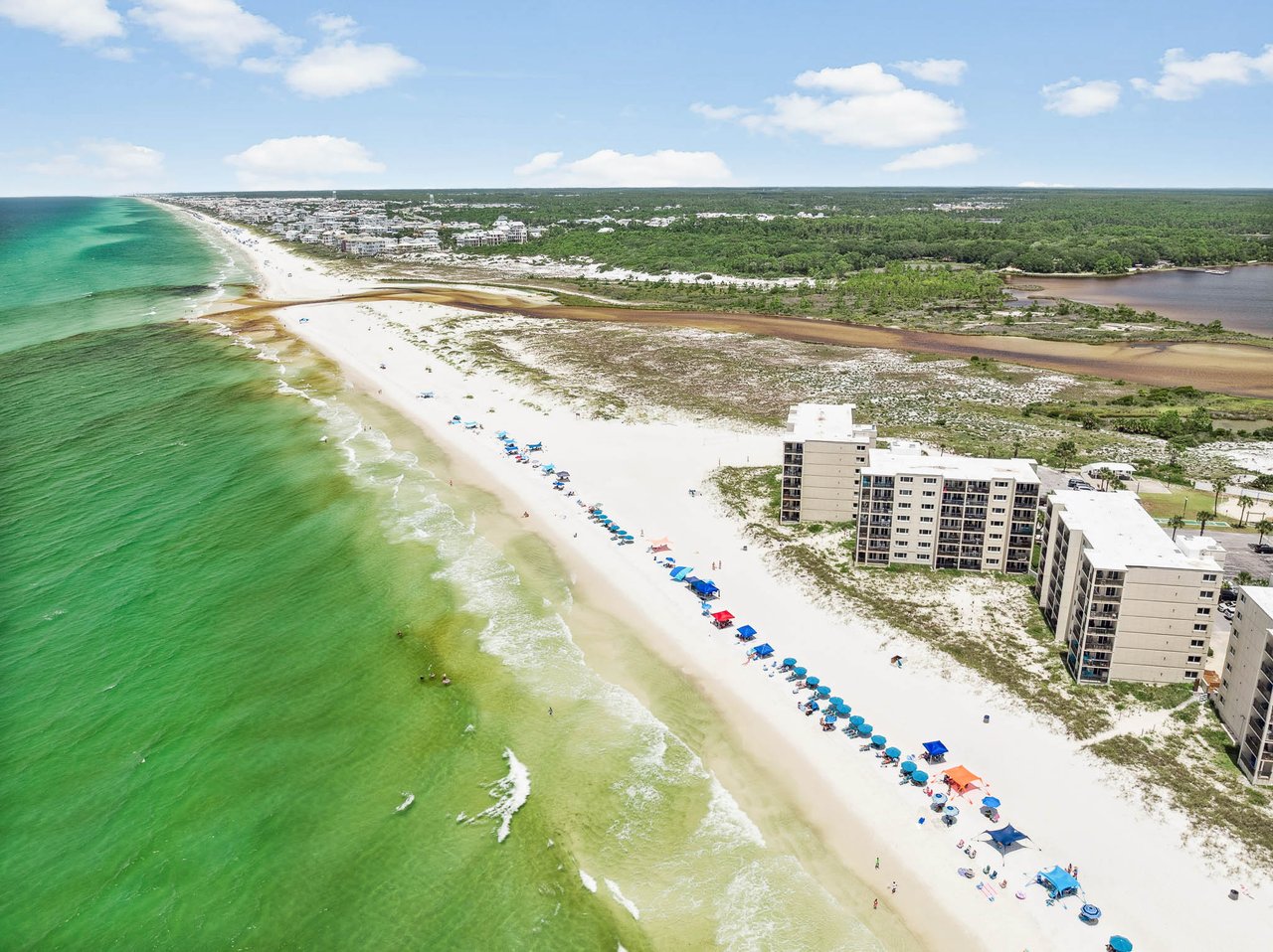Pinnacle Port Condominium