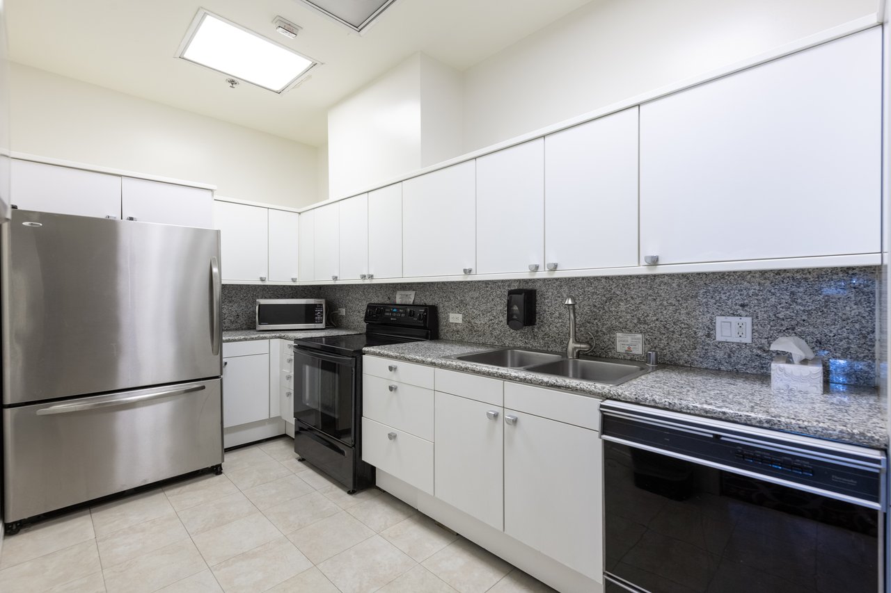 10724 Wilshire Blvd #513