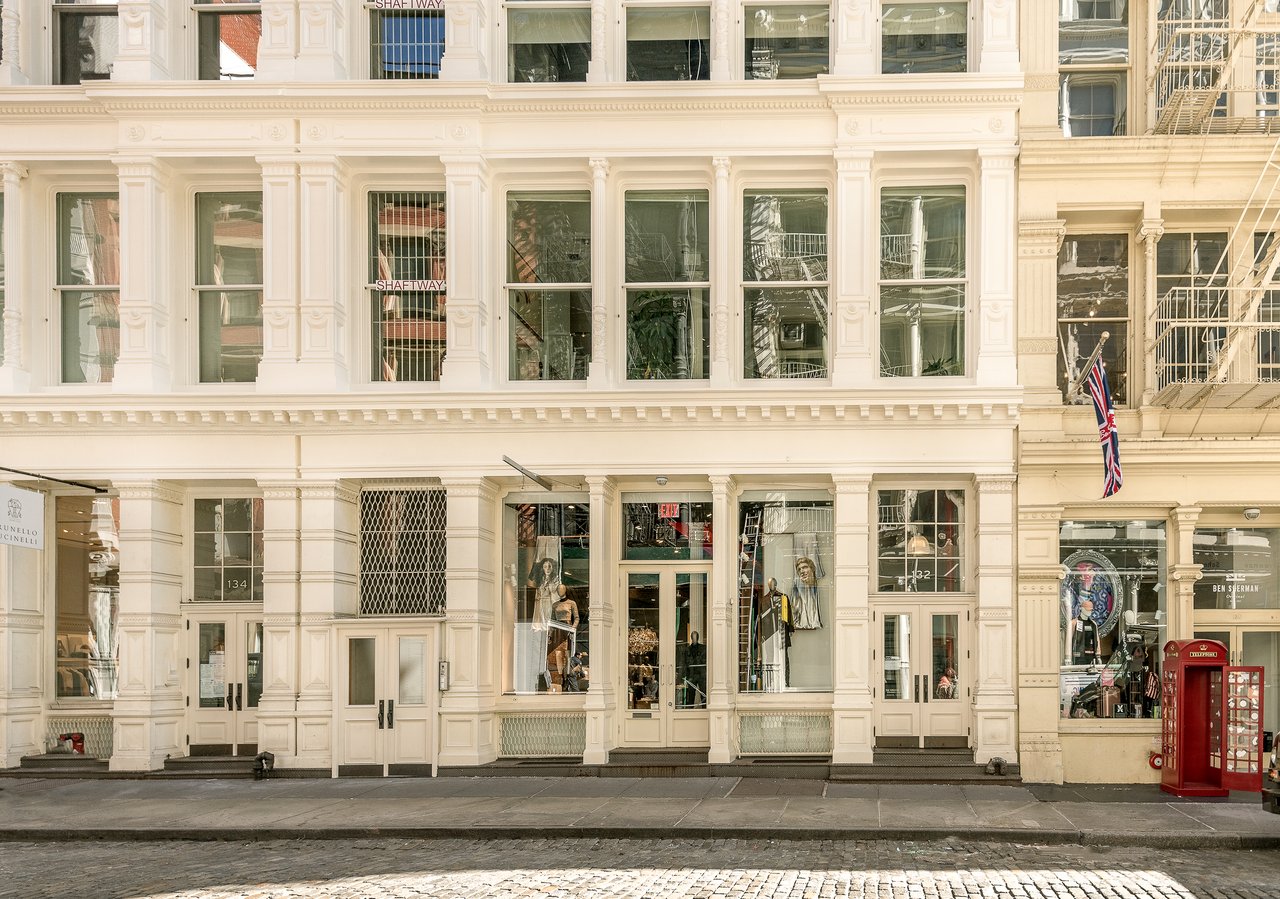 132 Greene Street, 2F