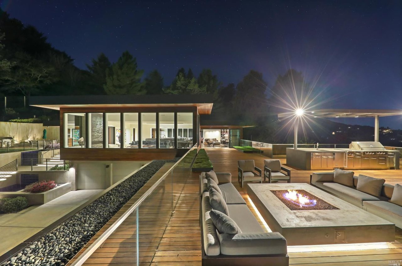 9 Walsh Dr