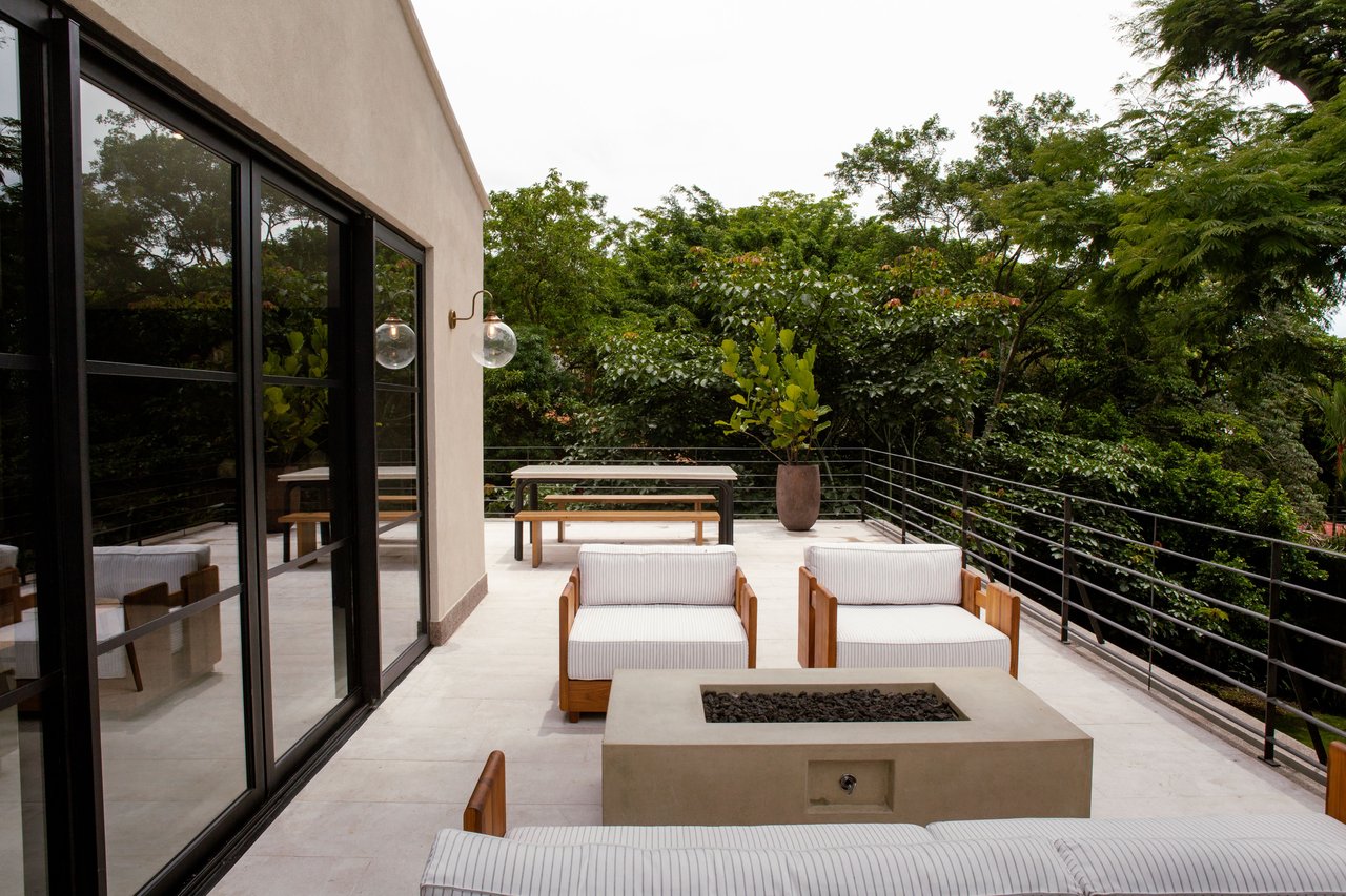Casa Laurel