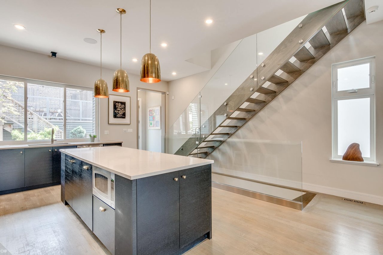 2107 West Race Ave | $1,050,000