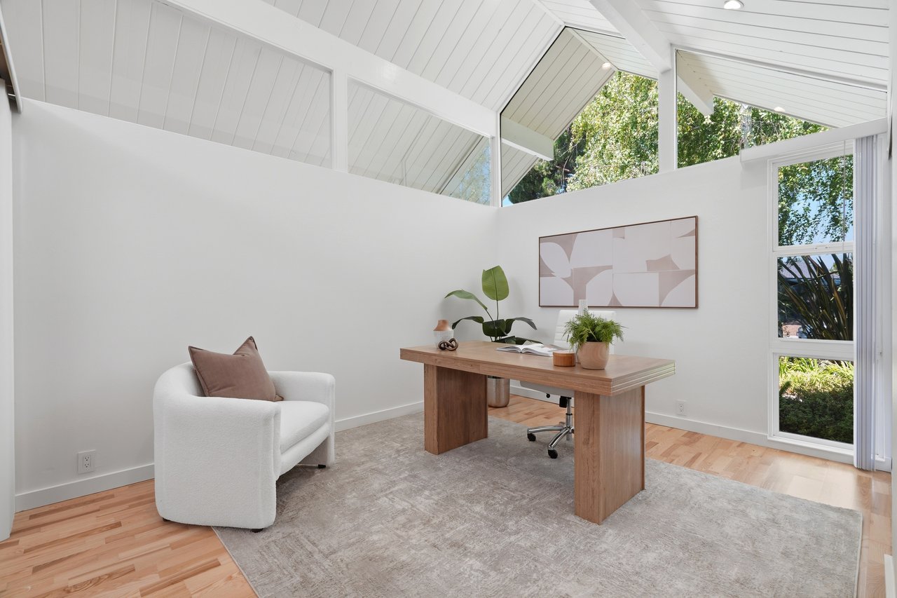941 Eichler DR