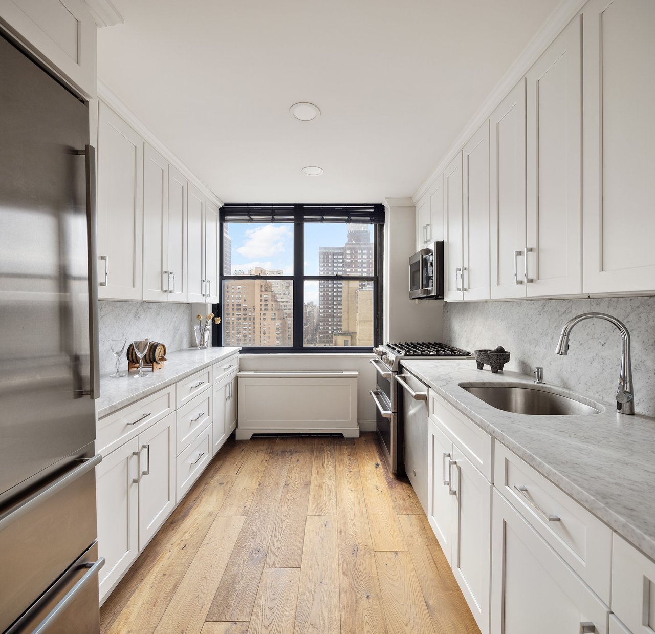 301 East 87th Street Unit 23D