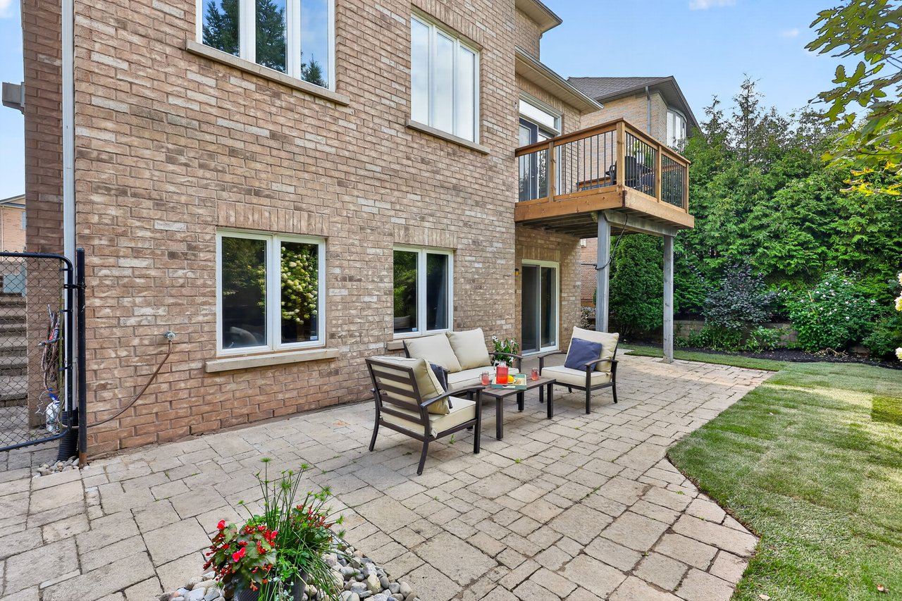 2269 Whitworth Drive, Oakville 