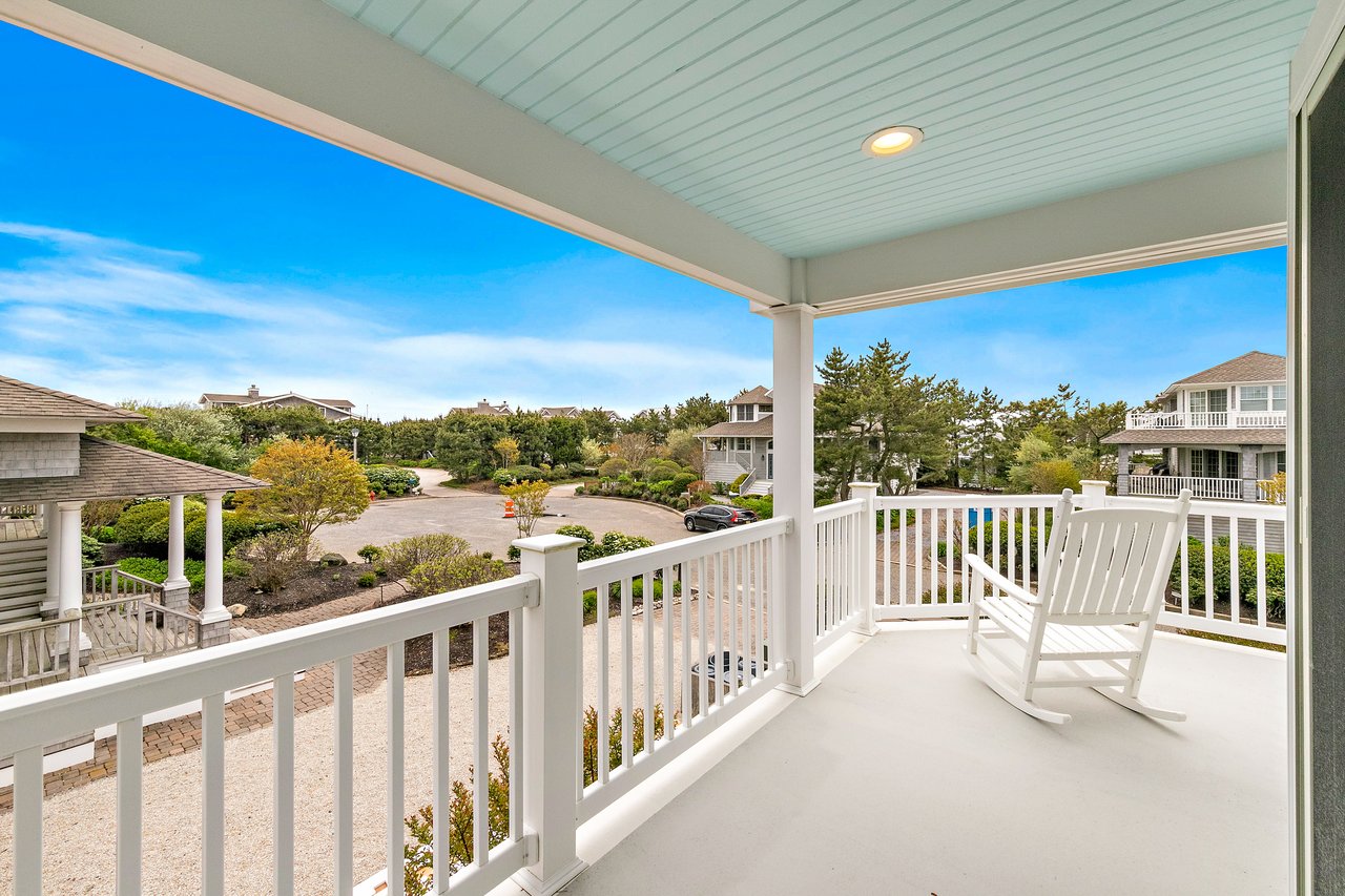 101 Rose Court, Long Beach Township