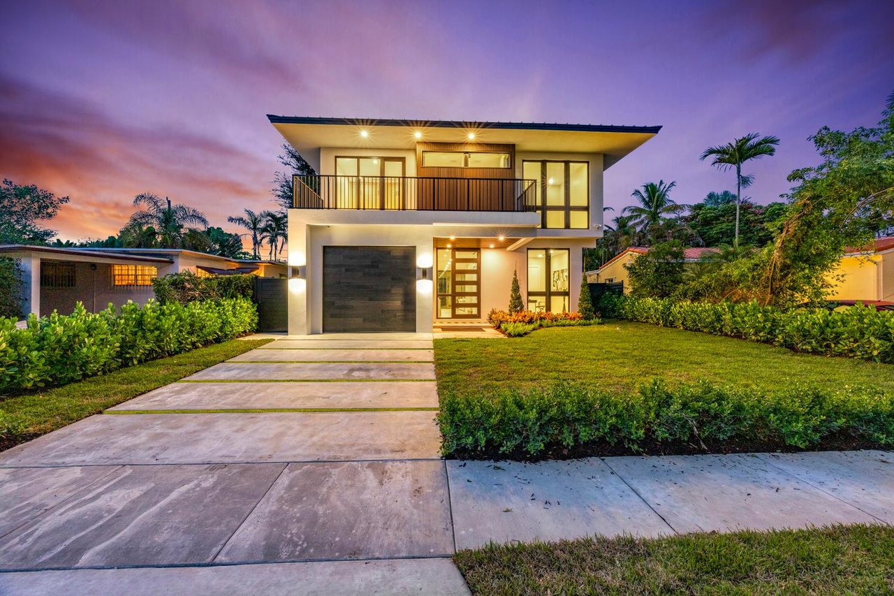 Sophisticated New Construction in the Heart of Miami