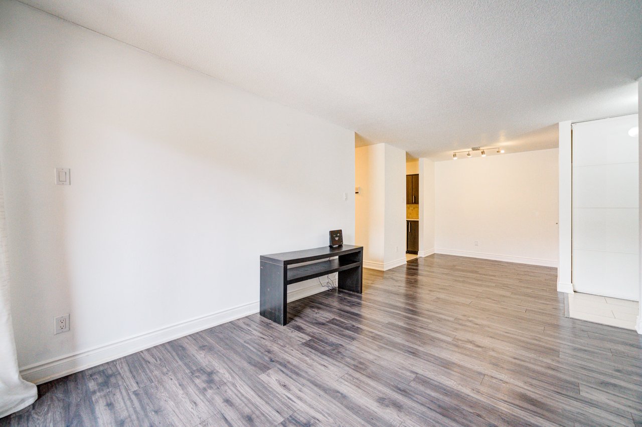 #521 - 1514 Pilgrims Way Unit: 521