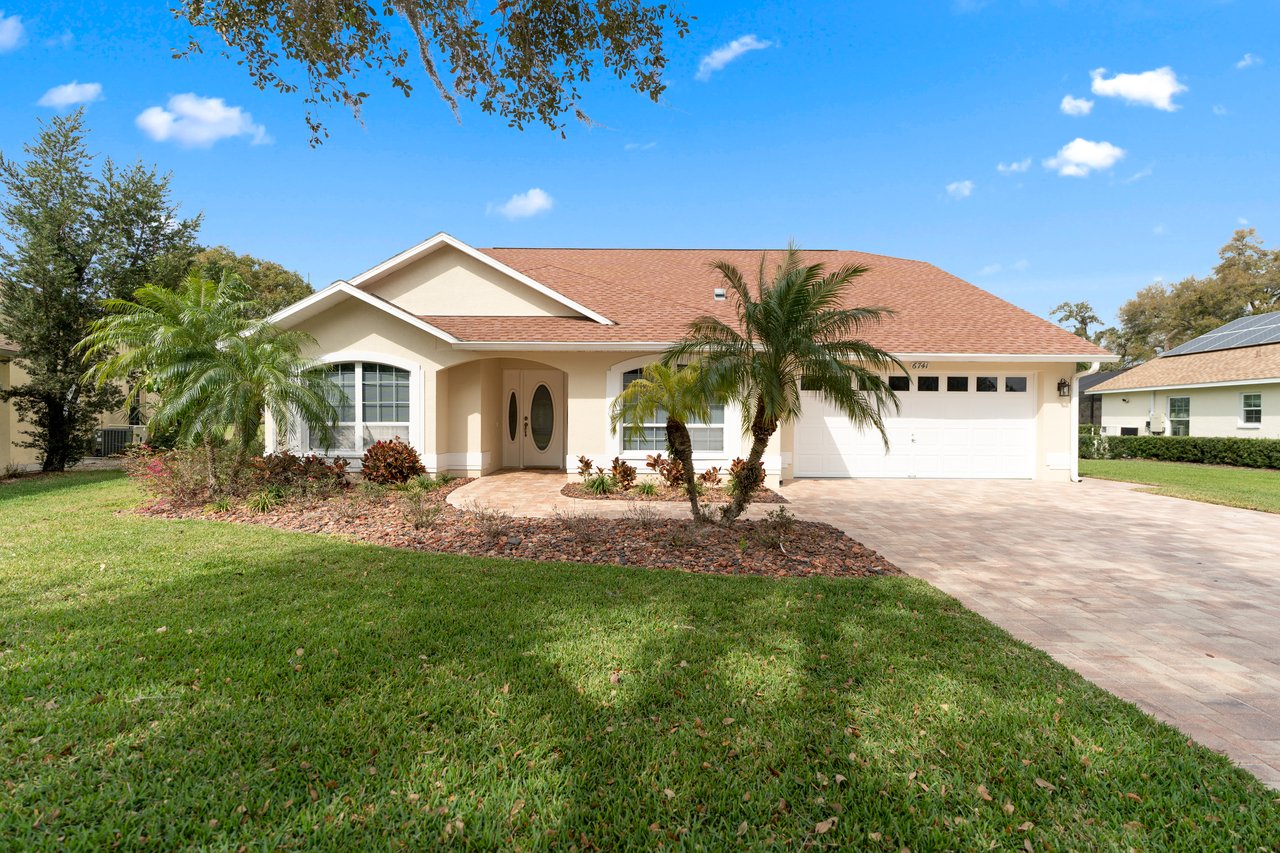 Active Listing: 6741 Northlake Drive, Zephyrhills, FL 33542