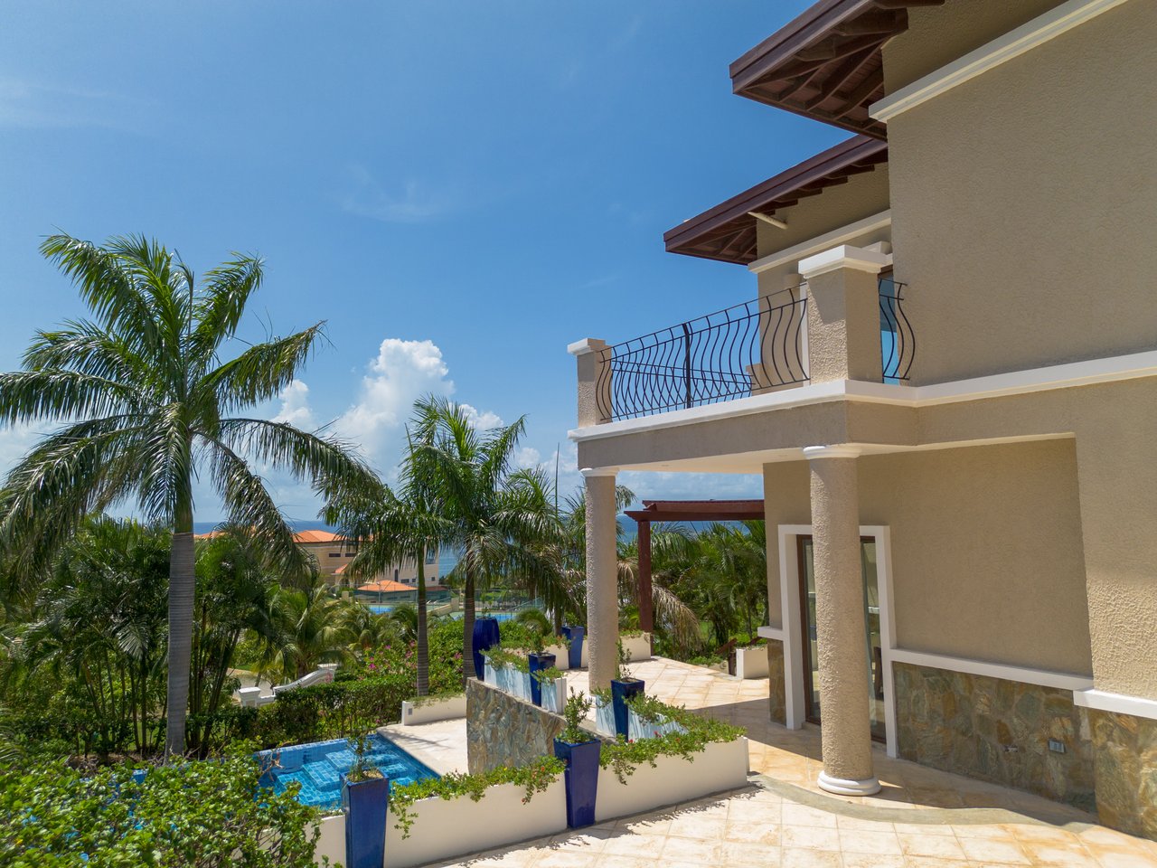 Pearl Ct., Villa 1103