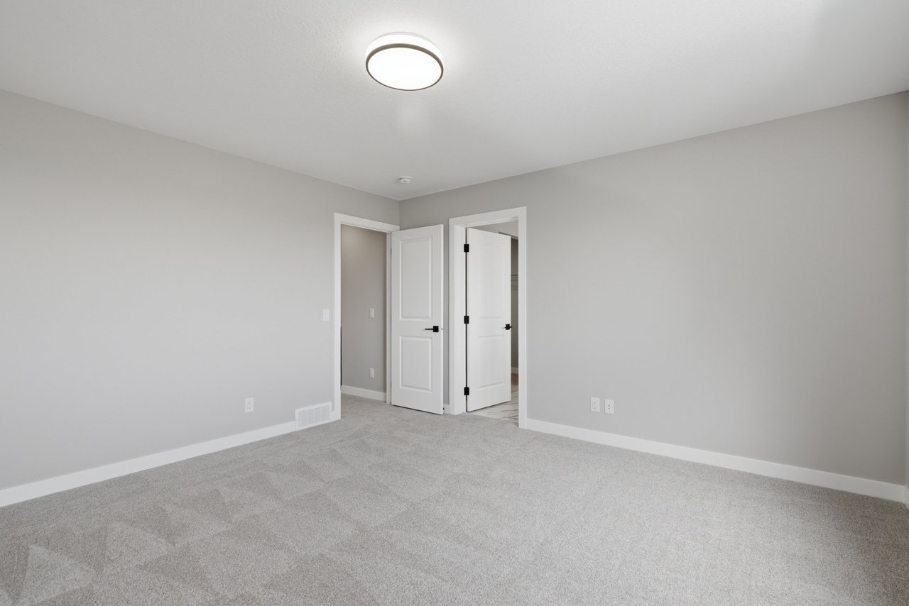 139 Belvedere Crescent SE