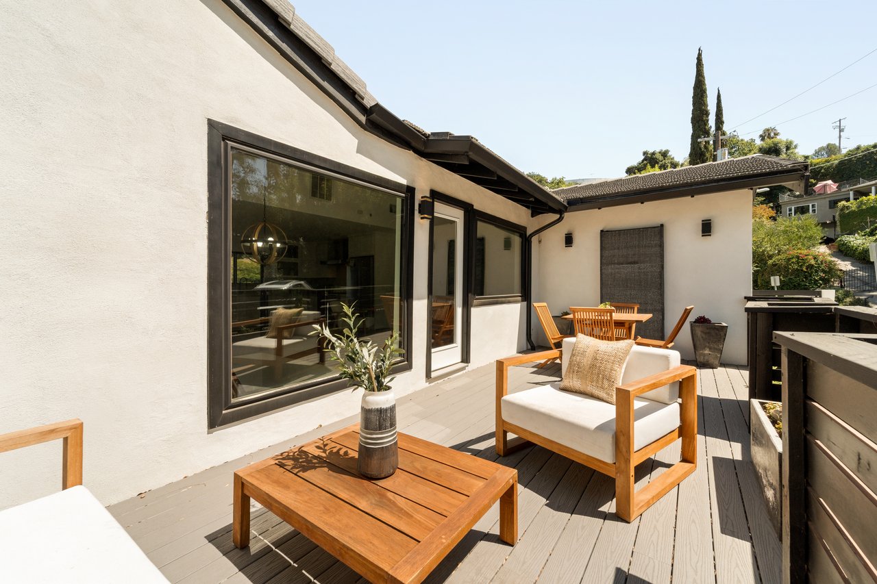 11587 Sunshine Ter, Studio City