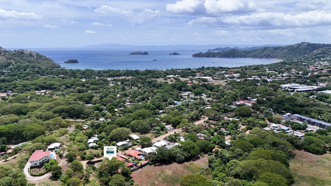 Your Costa Rican Retreat with Room to Grow in Playas del Coco
