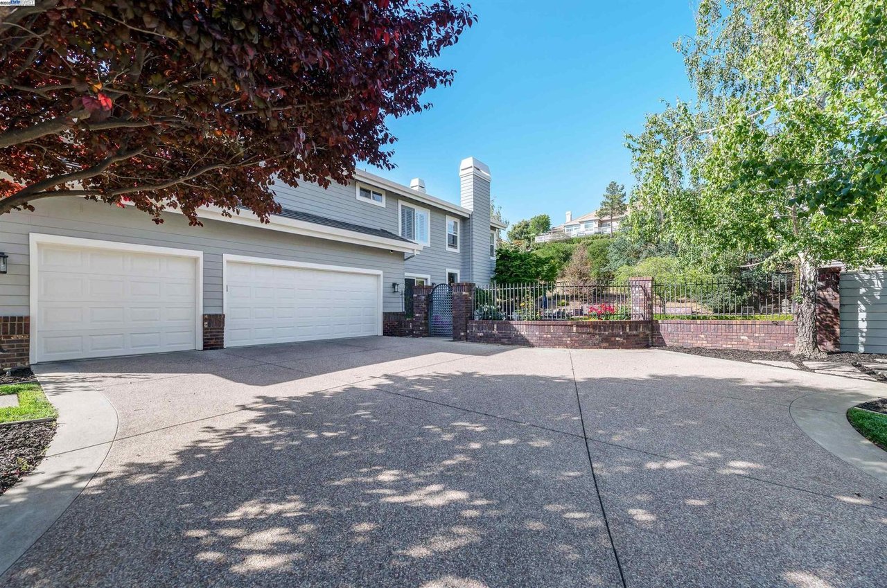 1398 Benedict Ct