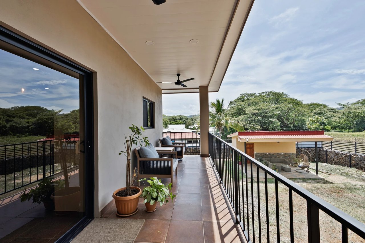 Your Costa Rican Retreat with Room to Grow in Playas del Coco
