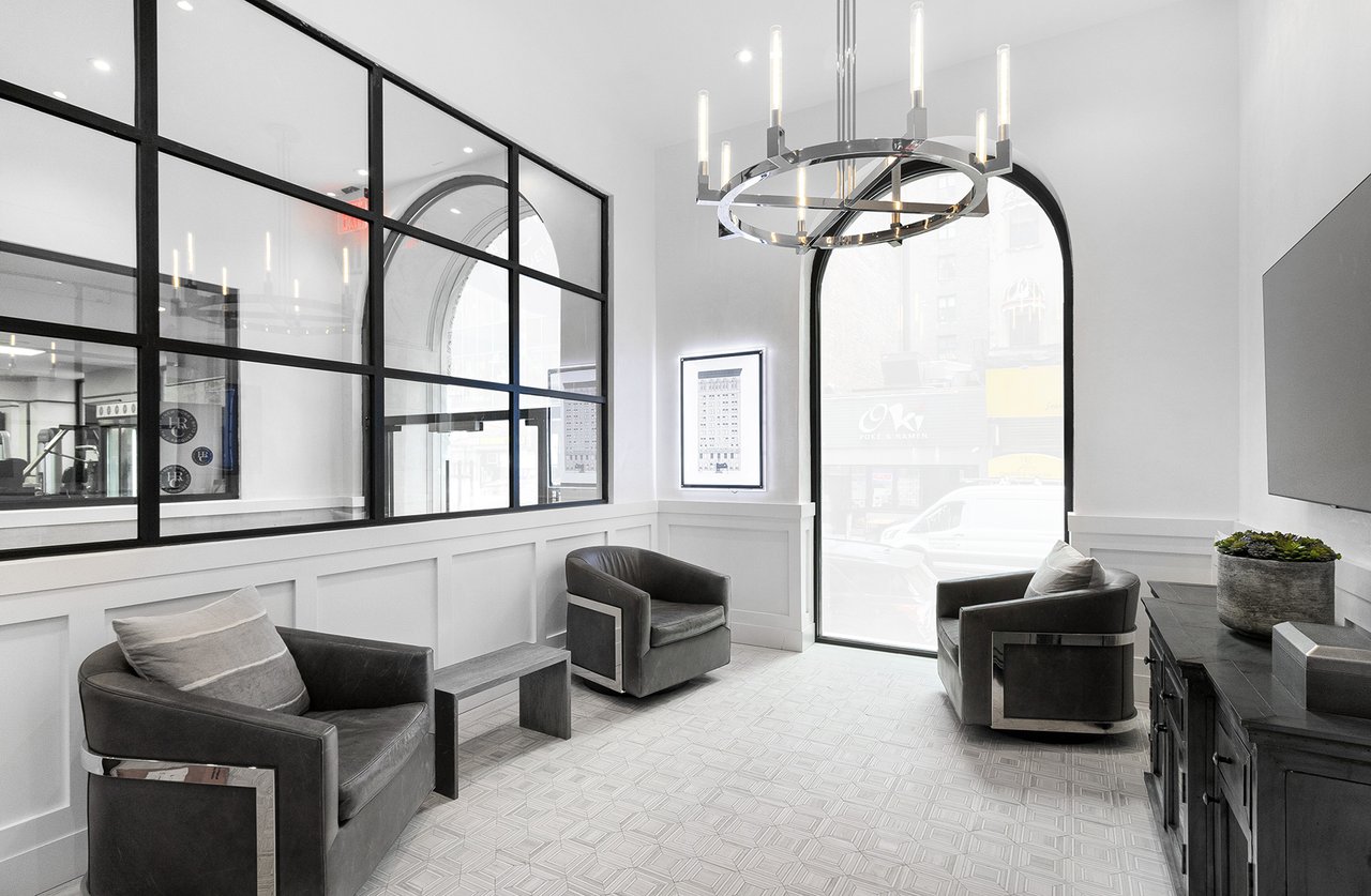 132 East 45th Street