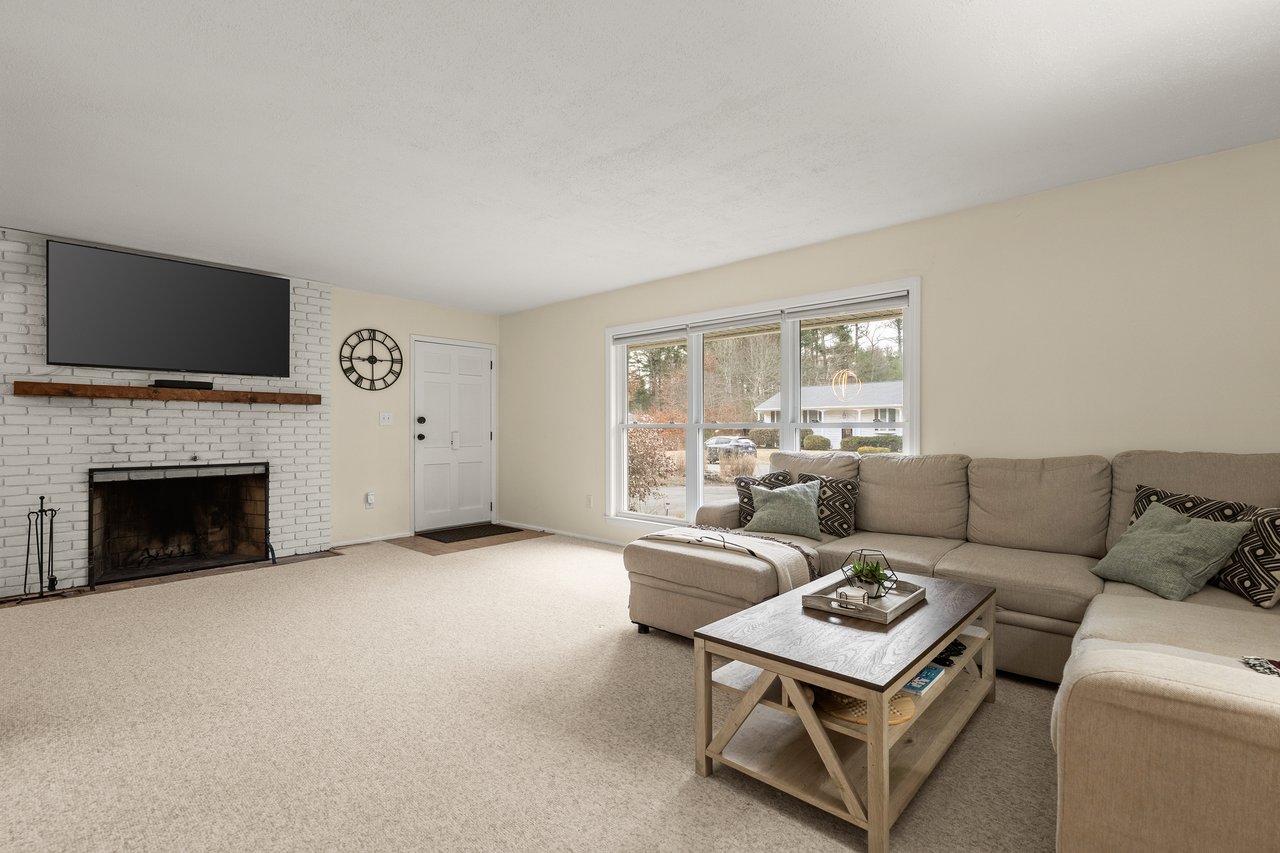 90 Helena Rd Marshfield