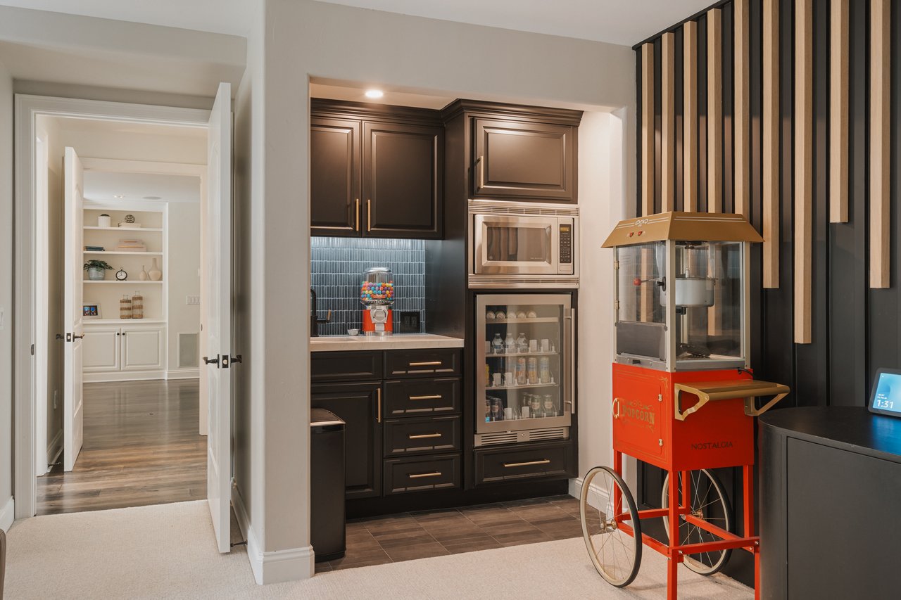 18162 Stratford Circle