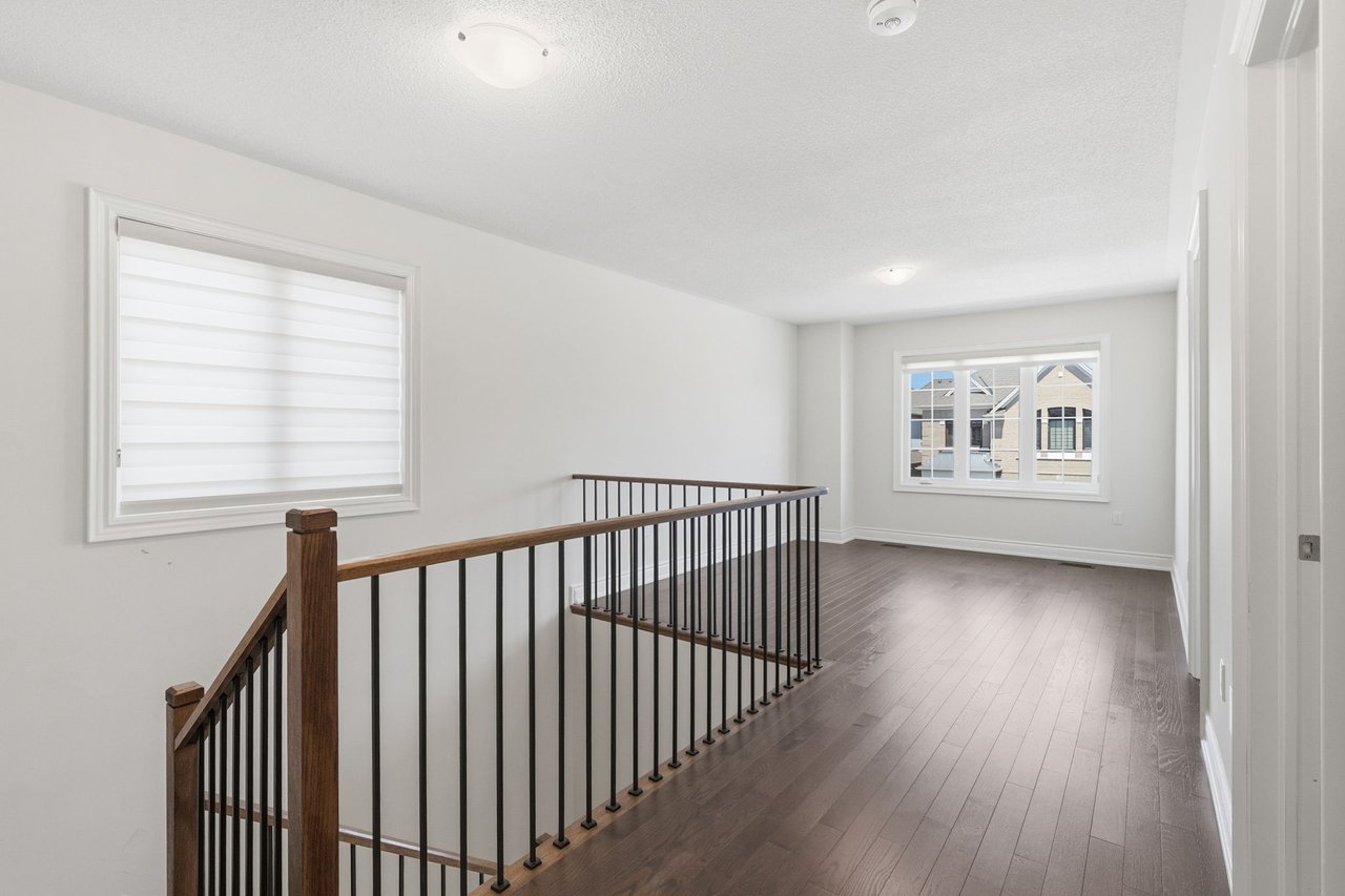 32 Bermondsey Way