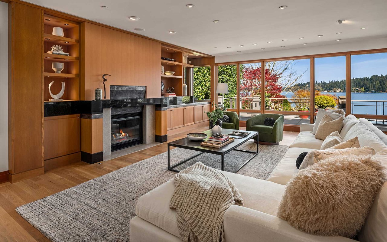 Northwest Contemporary Style on Mercer Island’s Cherished North End