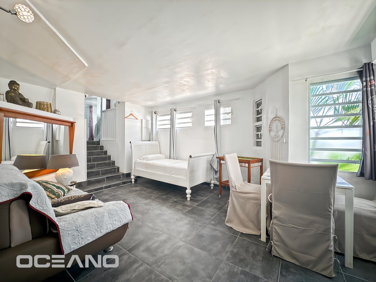 EXCLUSIVE : Set of 2 Apartments (T3 & T2) with Terraces - Charm and Investment Potential